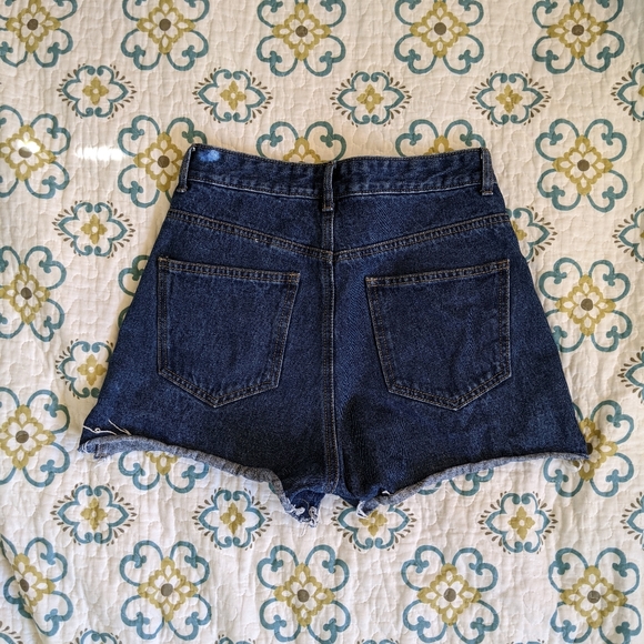 Women's denim shorts - Picture 2 of 7